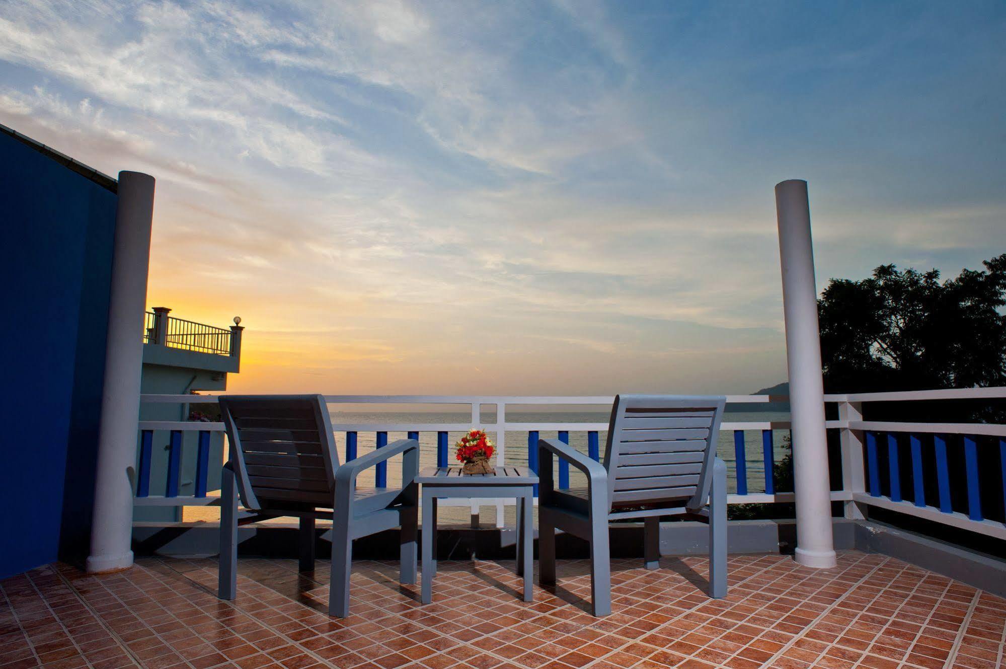 At Zea Hotel Patong Exterior foto
